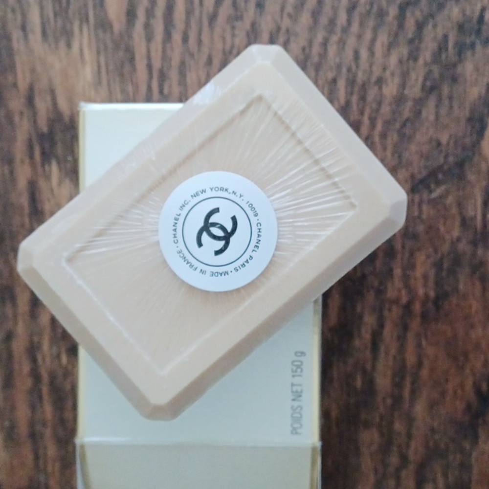 Chanel Coco Mademoiselle Fresh Bath Soap - White - Picture 4 of 5